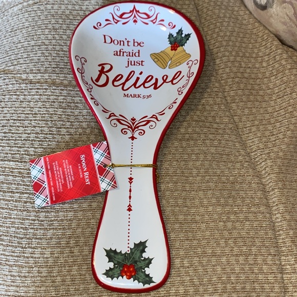 ❤️🤍💚NWT Mark 5:36 “Don’t be afraid just Believe” Ceramic Christmas Spoon Rest - Picture 8 of 9